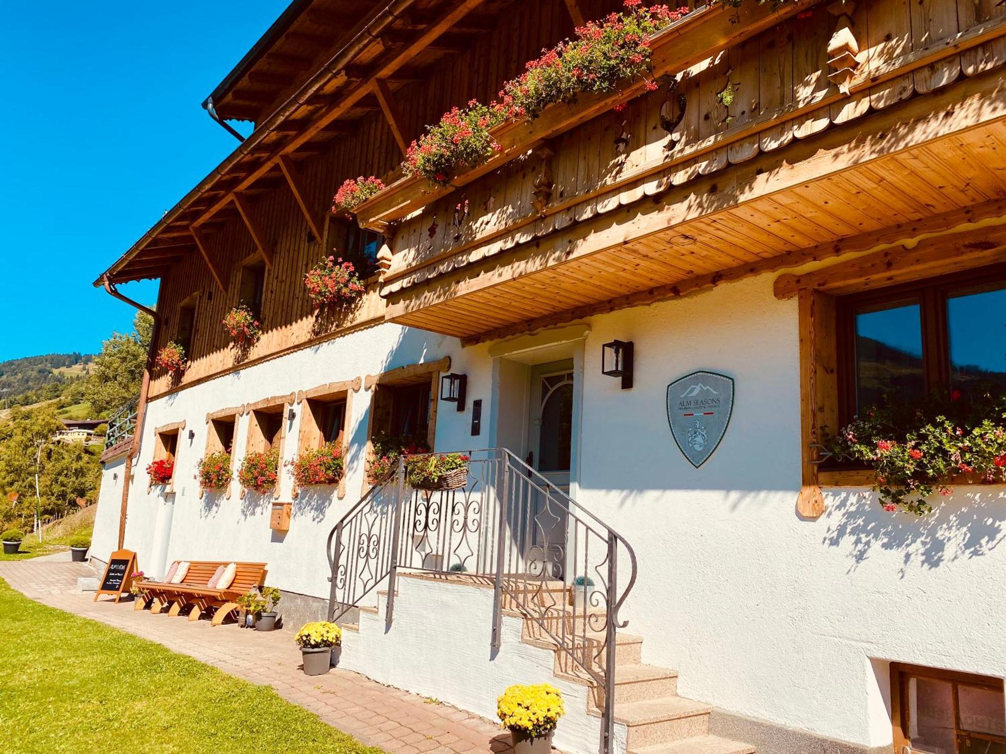 Alm Seasons Premium Chalet & Studios Saalbach-Hinterglemm Dış mekan fotoğraf
